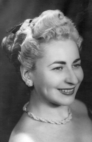 VIOLETA FRIEDMAN en 1953
